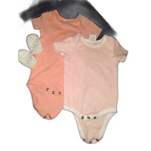 Starting Out newborn Girl Boy 2pcs onesie one piece bodysuits white knit mittens